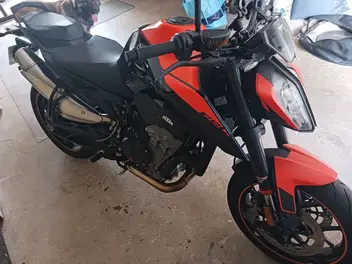 ktm-duke-890-2021-3200-km