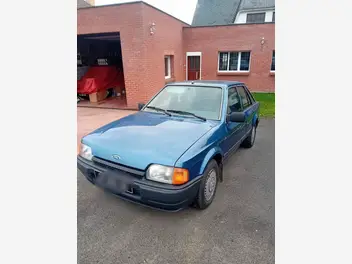 ford-escort-4-1988-manual-48000-km-essence