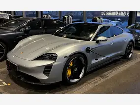 porsche-taycan-2020-auto-88000-km-électrique-1