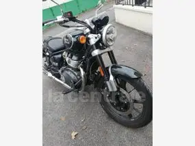 royal-enfield-super-meteor-650-2023-2800-km-1