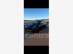 tesla-model-y-2023-auto-105000-km-électrique-1