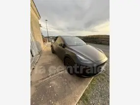 tesla-model-y-phase-2-2024-auto-70000-km-électrique-1