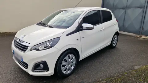 PEUGEOT 108