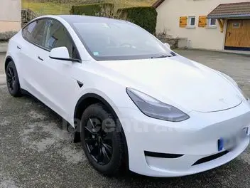 tesla-model-y-2023-auto-84000-km-électrique