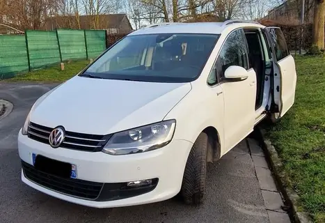 VOLKSWAGEN SHARAN