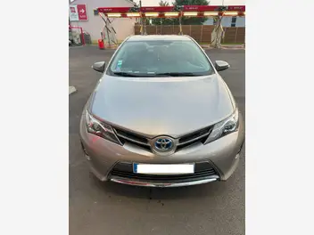 toyota-auris-ii-2014-auto-55000-km-hybrides
