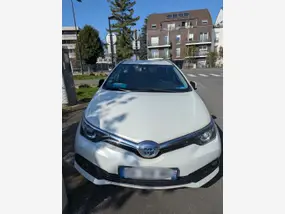 toyota-auris-ii-touring-sports-phase-2-2016-auto-365000-km-hybrides-1