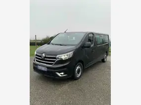 renault-trafic-iii-phase-2-2023-auto-40000-km-diesel-1