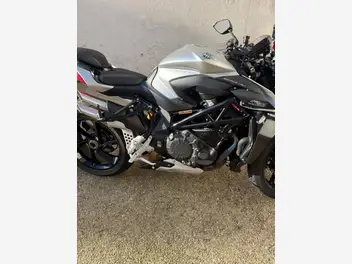 mv-agusta-brutale-1000-rs-2022-10000-km