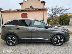 peugeot-3008-ii-2017-auto-92000-km-essence-1