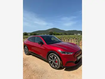 ford-mustang-mach-e-2021-auto-87600-km-électrique