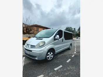 renault-trafic-2-passenger-2014-manual-270000-km-diesel