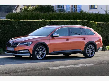 skoda-superb-iii-combi-phase-2-2020-auto-129000-km-diesel