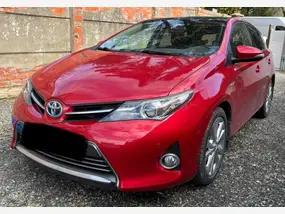 toyota-auris-phase-2-2013-auto-86500-km-hybrides-1