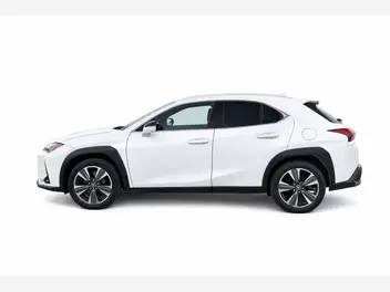 lexus-ux-phase-2-2022-auto-82700-km-hybrides