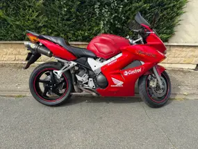 honda-vfr-800-2003-40000-km-1