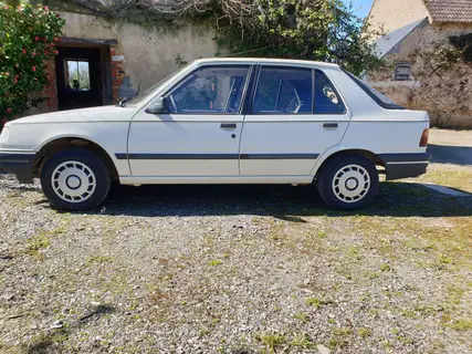 PEUGEOT 309