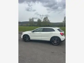 mercedes-gla-2014-auto-126600-km-diesel