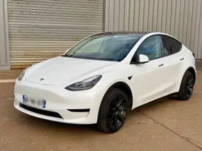 tesla-model-y-phase-2-2023-auto-32500-km-électrique-1