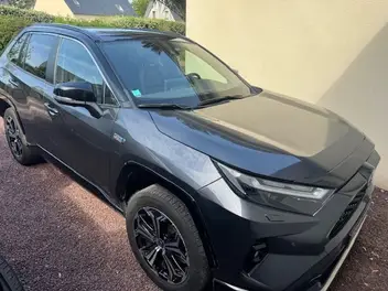 toyota-rav-4-v-2023-auto-42000-km-hybrides