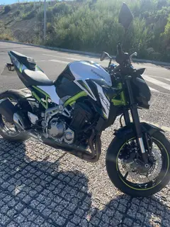 KAWASAKI Z 900