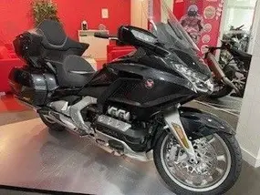 honda-gl-goldwing-1800-2021-35000-km-1