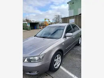 HYUNDAI