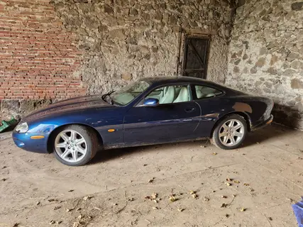 JAGUAR XK8