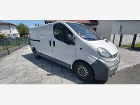 opel-vivaro-2005-manual-235000-km-diesel-1