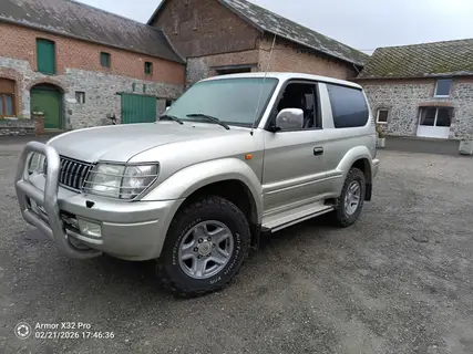 TOYOTA LAND CRUISER