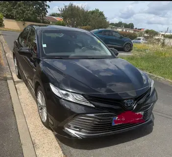 TOYOTA CAMRY