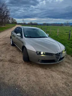 ALFA ROMEO 159