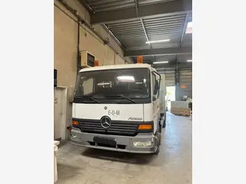 mercedes-709-2002-manual-231758-km-diesel