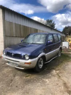 NISSAN TERRANO