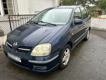 NISSAN