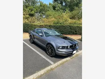 ford-mustang-v-coupe-2005-auto-175000-km-essence