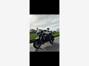 triumph-daytona-660-2020-27000-km