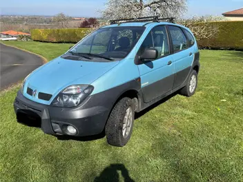 RENAULT