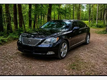 LEXUS