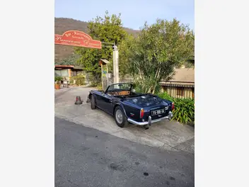 TRIUMPH TR 250 CABRIOLET