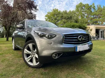 INFINITI