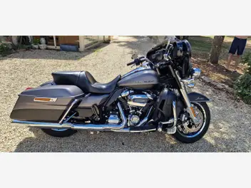 HARLEY DAVIDSON ULTRA LIMITED LOW 1745