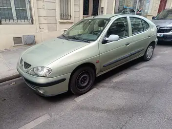 RENAULT