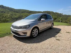 volkswagen-golf-sportsvan-2017-auto-135628-km-essence-1
