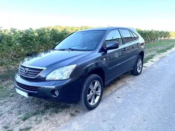 LEXUS