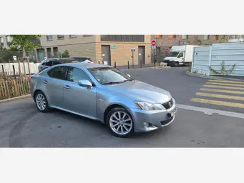 LEXUS