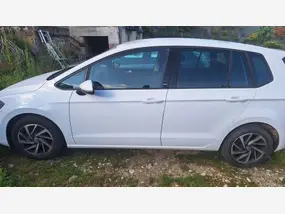 volkswagen-golf-sportsvan-2017-auto-164000-km-essence-1