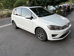 volkswagen-golf-sportsvan-2017-auto-121500-km-essence-1