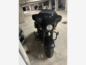 HARLEY DAVIDSON CVO STREET GLIDE 1868