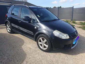 SUZUKI